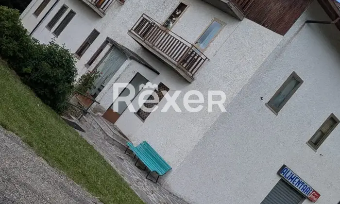 Rexer-Zerba-Casa-indipendente-con-giardino-ampi-spazi-e-possibilit-di-attivit-commerciale-a-Capannette-di-Pej-Zerba-Altro