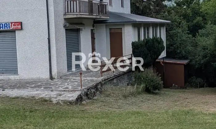 Rexer-Zerba-Casa-indipendente-con-giardino-ampi-spazi-e-possibilit-di-attivit-commerciale-a-Capannette-di-Pej-Zerba-Altro
