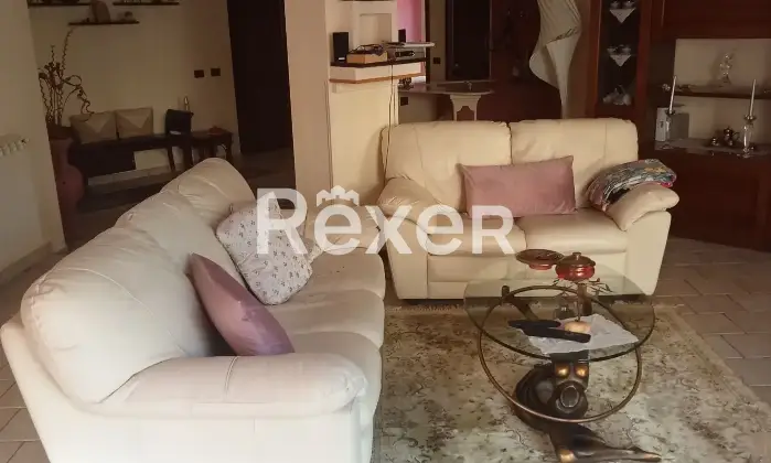 Rexer-Campofranco-Casa-indipendente-di-mq-con-terrazzi-e-ampi-spazi-esterni-a-Campofranco-Altro