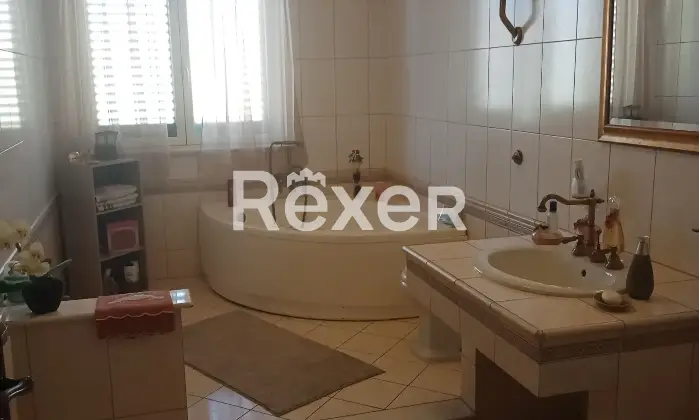 Rexer-Campofranco-Casa-indipendente-di-mq-con-terrazzi-e-ampi-spazi-esterni-a-Campofranco-Altro