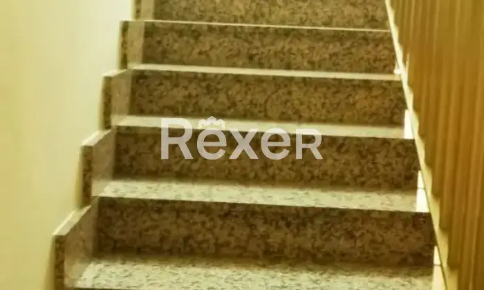 Rexer-Niscemi-Vendesi-appartamento-con-balconi-Via-Basilicata-Niscemi-CL-Altro
