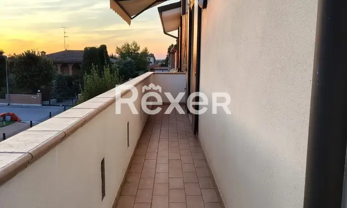 Rexer-Terre-del-Reno-Vendesi-villa-bifamiliare-con-due-unit-indipendenti-giardino-e-impianti-fotovoltaici-Via-Enzo-Masetti-Terre-del-Reno-FE-Altro