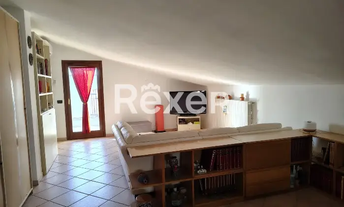 Rexer-Terre-del-Reno-Vendesi-villa-bifamiliare-con-due-unit-indipendenti-giardino-e-impianti-fotovoltaici-Via-Enzo-Masetti-Terre-del-Reno-FE-Altro