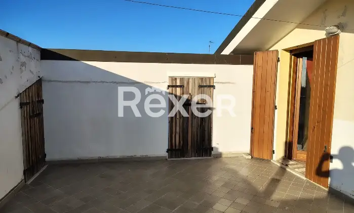 Rexer-Terre-del-Reno-Vendesi-villa-bifamiliare-con-due-unit-indipendenti-giardino-e-impianti-fotovoltaici-Via-Enzo-Masetti-Terre-del-Reno-FE-Altro