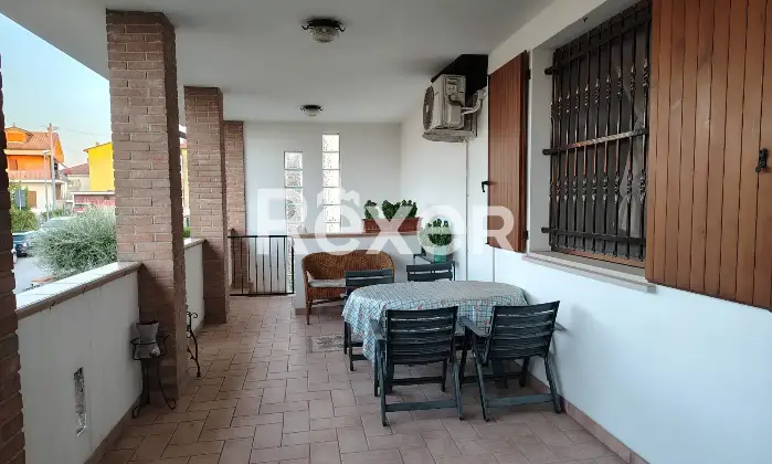 Rexer-Terre-del-Reno-Vendesi-villa-bifamiliare-con-due-unit-indipendenti-giardino-e-impianti-fotovoltaici-Via-Enzo-Masetti-Terre-del-Reno-FE-Altro