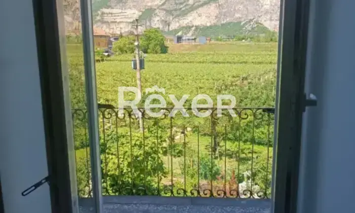Rexer-Salorno-sulla-Strada-del-Vino-Ampia-propriet-con-due-unit-abitative-e-ottime-possibilit-di-sviluppo-a-SalornoSalurn-Altro