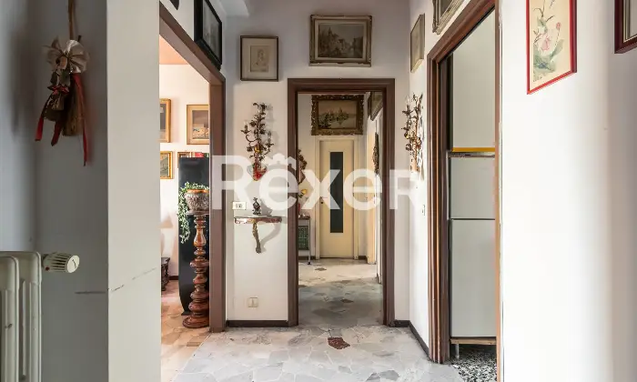 Rexer-Milano-Piazle-Converto-ampio-trilocale-con-terrazzo-ultimo-piano-Altro