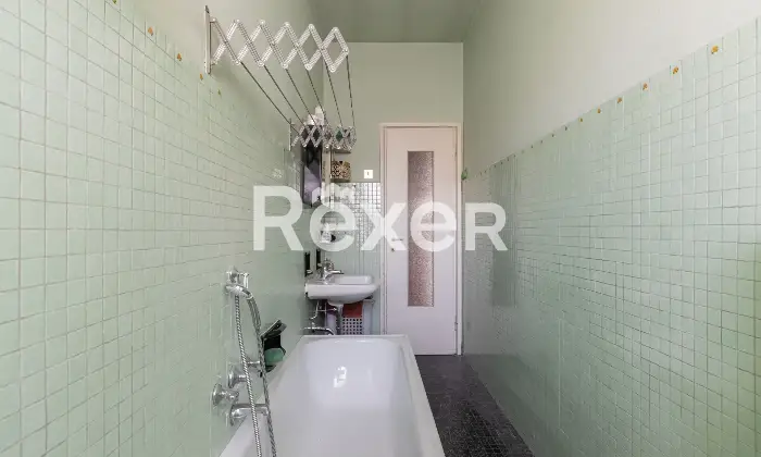 Rexer-Milano-Piazle-Converto-ampio-trilocale-con-terrazzo-ultimo-piano-Altro
