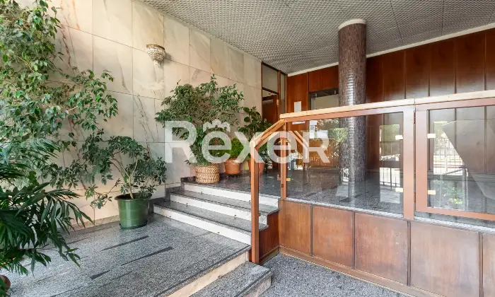 Rexer-Milano-Piazle-Converto-ampio-trilocale-con-terrazzo-ultimo-piano-Altro