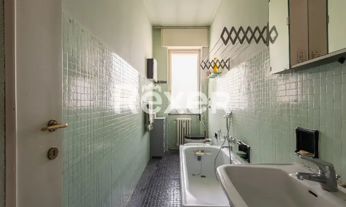 Rexer-Milano-Piazle-Converto-ampio-trilocale-con-terrazzo-ultimo-piano-Altro