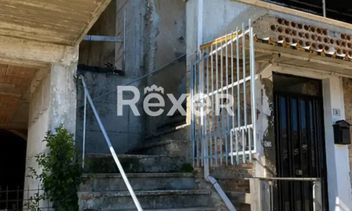 Rexer-san-giovanni-teatino-Vendesi-casa-di-campagna-con-veranda-e-cantina-Via-Salerno-San-Giovanni-Teatino-CH-Altro
