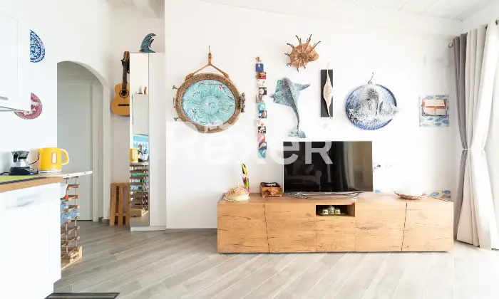 Rexer-Paduledda-Appartamento-panoramico-con-terrazzo-e-piscina-condominiale-Altro