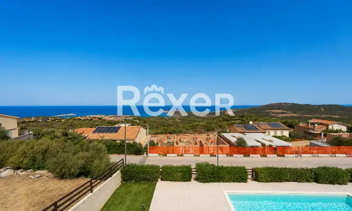 Rexer-Paduledda-Appartamento-panoramico-con-terrazzo-e-piscina-condominiale-Altro