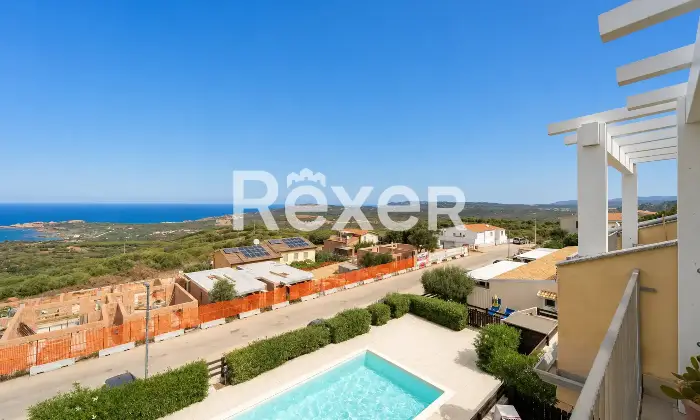 Rexer-Paduledda-Appartamento-panoramico-con-terrazzo-e-piscina-condominiale-Altro
