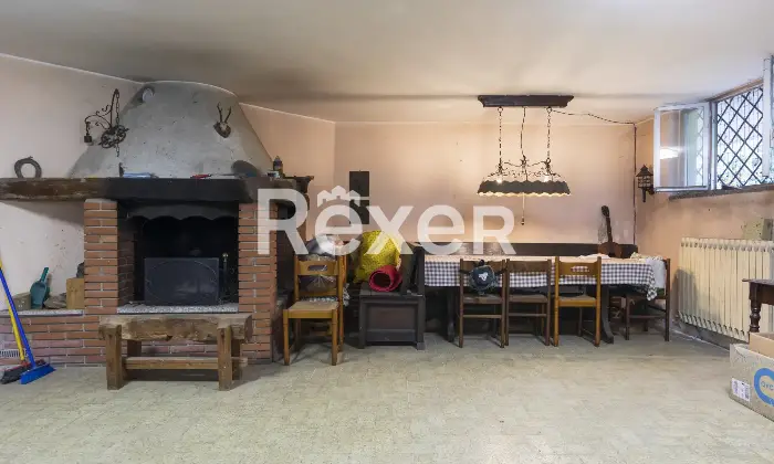 Rexer-Vaprio-dAdda-Villa-unifamiliare-con-giardino-privato-Taverna