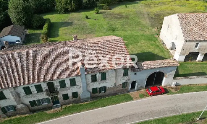 Rexer-Frassinelle-Polesine-Corte-storica-Ca-Pesaro-del-con-ampi-terreni-e-grandi-potenzialit-a-Frassinelle-Polesine-Altro