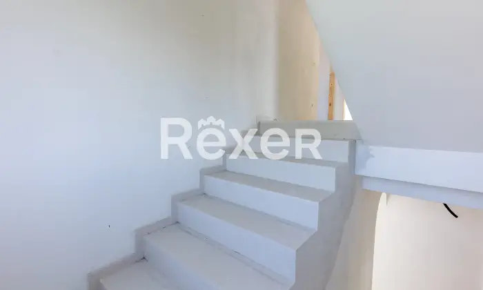 Rexer-Legnaro-Porzione-di-testa-di-trifamiliare-in-costruzione-Altro