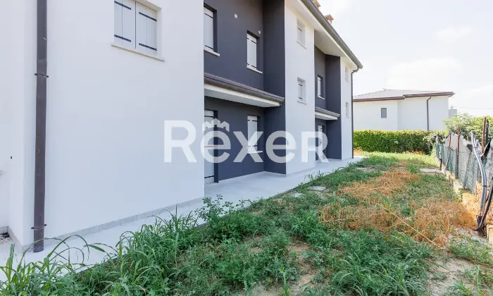 Rexer-Legnaro-Porzione-di-testa-di-trifamiliare-in-costruzione-Altro
