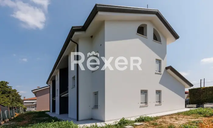 Rexer-Legnaro-Porzione-di-testa-di-trifamiliare-in-costruzione-Altro