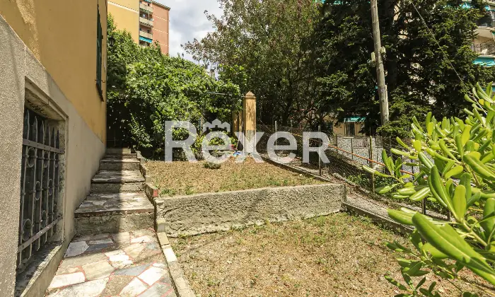 Rexer-Genova-PARTICOLARE-APPARTAMENTO-CON-INGRESSO-INDIPENDENTE-E-GIARDINO-Altro