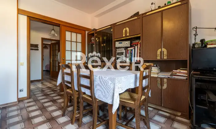 Rexer-Livorno-Appartamento-con-cantina-Sala