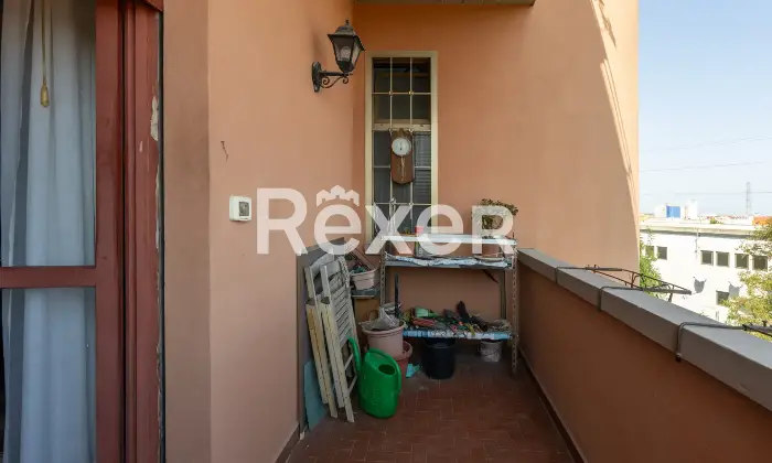 Rexer-Livorno-Appartamento-con-cantina-Terrazzo