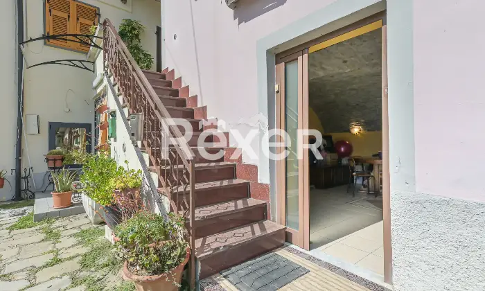 Rexer-Filattiera-Casa-con-giardino-e-garage-Altro