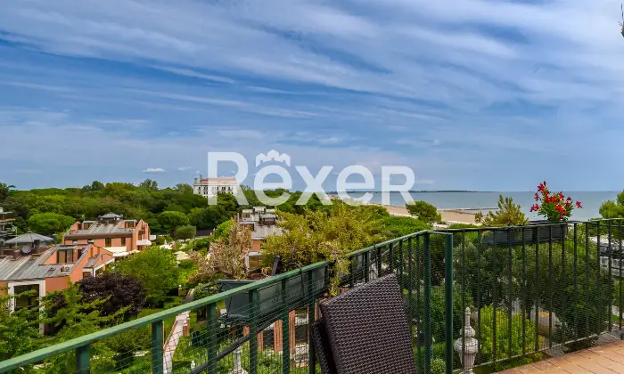 Rexer-Lido-Porzione-di-villa-plurifamiliare-Altro