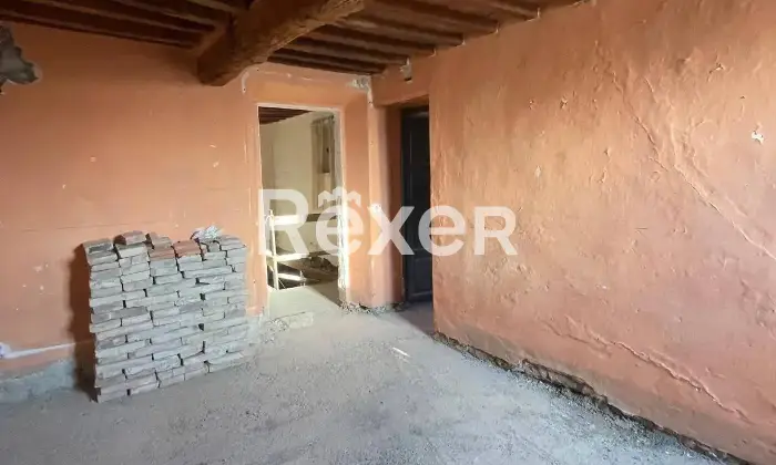 Rexer-Colle-Val-dElsa-Appartamento-dei-primi-del-con-giardino-privato-nel-borgo-di-Montegabbro-Altro