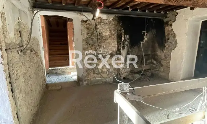 Rexer-Colle-Val-dElsa-Appartamento-dei-primi-del-con-giardino-privato-nel-borgo-di-Montegabbro-Altro
