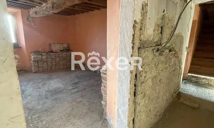 Rexer-Colle-Val-dElsa-Appartamento-dei-primi-del-con-giardino-privato-nel-borgo-di-Montegabbro-Altro