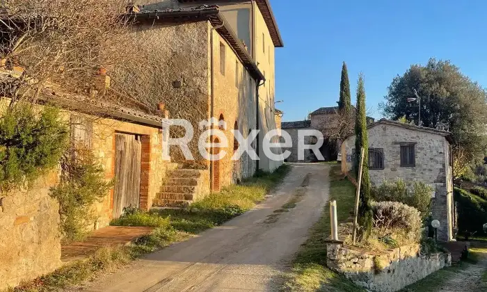 Rexer-Colle-Val-dElsa-Appartamento-dei-primi-del-con-giardino-privato-nel-borgo-di-Montegabbro-Altro