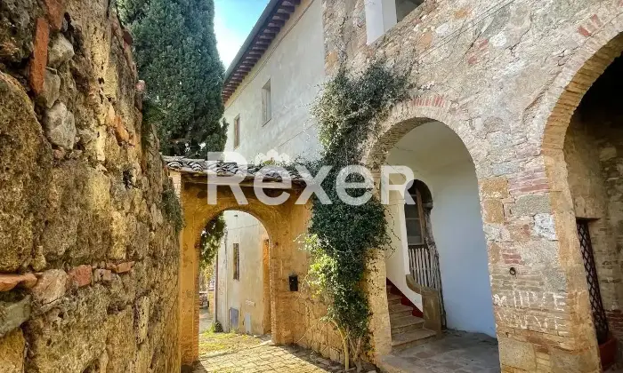 Rexer-Colle-Val-dElsa-Appartamento-dei-primi-del-con-giardino-privato-nel-borgo-di-Montegabbro-Altro