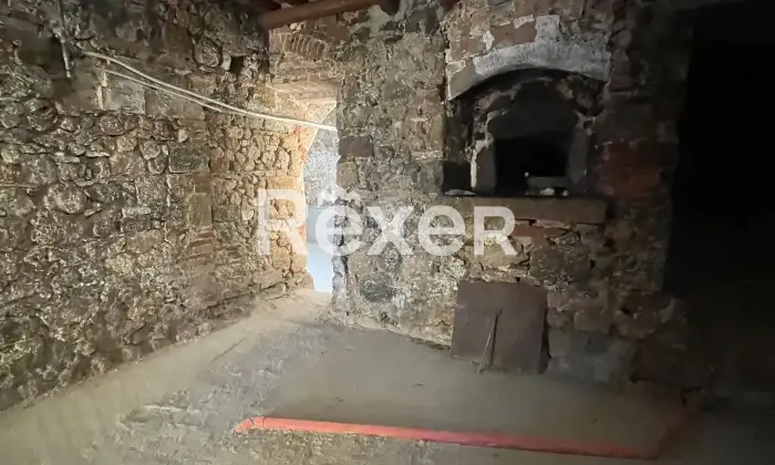 Rexer-Colle-Val-dElsa-Appartamento-dei-primi-del-con-giardino-privato-nel-borgo-di-Montegabbro-Altro