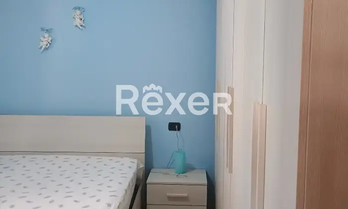 Rexer-Como-Bilocale-in-corte-appena-fuori-la-citt-murata-Cameradalettomatrimoniale