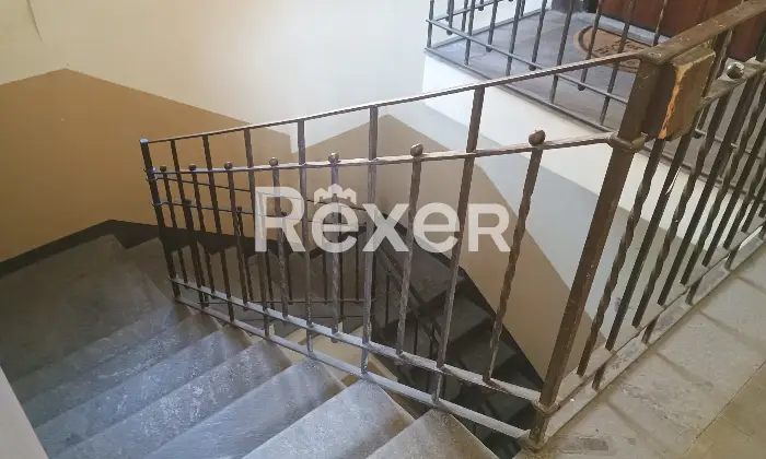 Rexer-Como-Bilocale-in-corte-appena-fuori-la-citt-murata-Scala