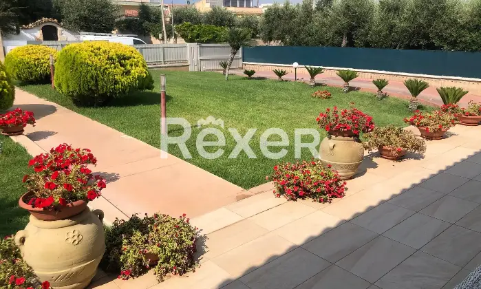 Rexer-Ragusa-Villa-Unifamiliare-Ristrutturata-con-Ampi-Spazi-Esterni-Marina-di-Ragusa-Altro