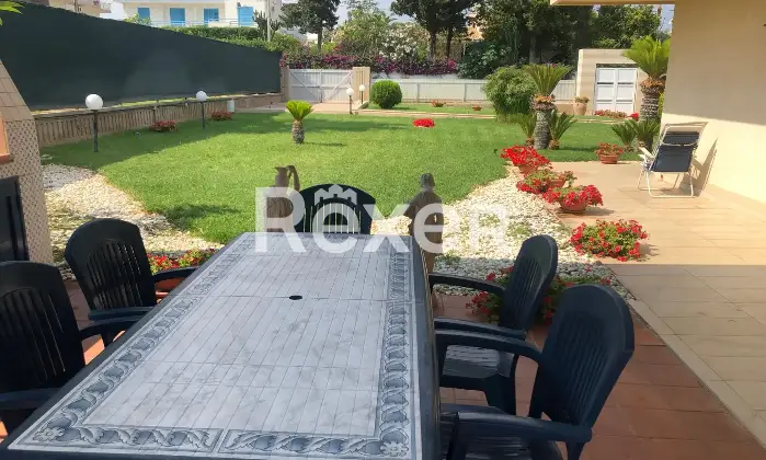 Rexer-Ragusa-Villa-Unifamiliare-Ristrutturata-con-Ampi-Spazi-Esterni-Marina-di-Ragusa-Altro