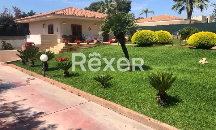 Rexer-Ragusa-Villa-Unifamiliare-Ristrutturata-con-Ampi-Spazi-Esterni-Marina-di-Ragusa-Altro