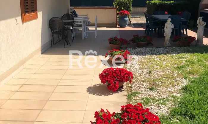 Rexer-Ragusa-Villa-Unifamiliare-Ristrutturata-con-Ampi-Spazi-Esterni-Marina-di-Ragusa-Altro