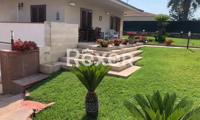 Rexer-Ragusa-Villa-Unifamiliare-Ristrutturata-con-Ampi-Spazi-Esterni-Marina-di-Ragusa-Altro