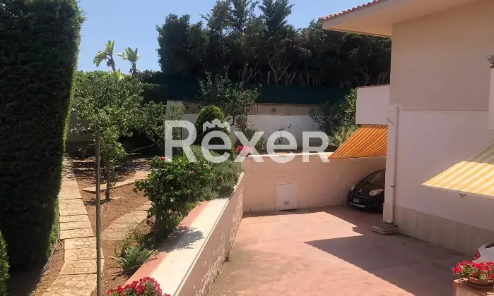 Rexer-Ragusa-Villa-Unifamiliare-Ristrutturata-con-Ampi-Spazi-Esterni-Marina-di-Ragusa-Altro