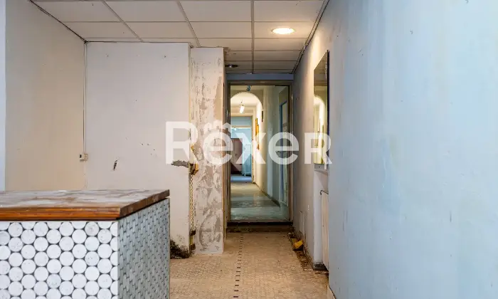 Rexer-Firenze-San-Frediano-pressi-piazza-del-Carmine-locale-commerciale-C-Altro