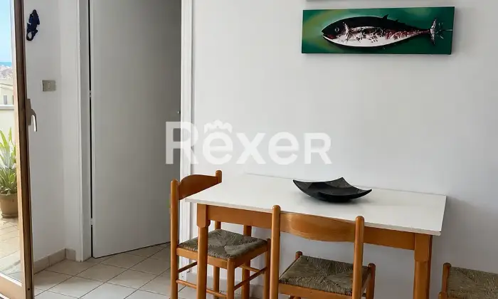 Rexer-Lampedusa-Bilocale-in-centro-con-vista-panoramica-Soggiorno