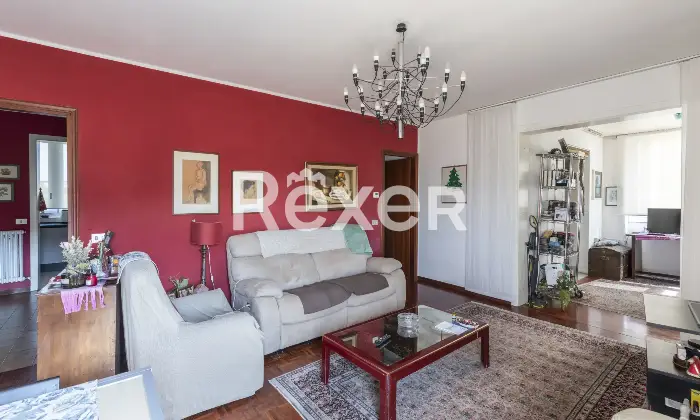 Rexer-Pesaro-Appartamento-con-terrazza-panoramica-e-posto-auto-Altro