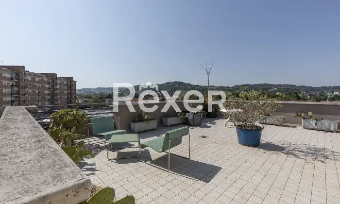 Rexer-Pesaro-Appartamento-con-terrazza-panoramica-e-posto-auto-Altro