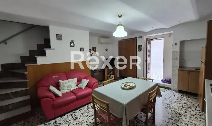 Rexer-Lucito-Vendesi-casa-indipendente-con-cantina-camino-e-legnaia-Via-Due-Porte-Lucito-CB-Altro