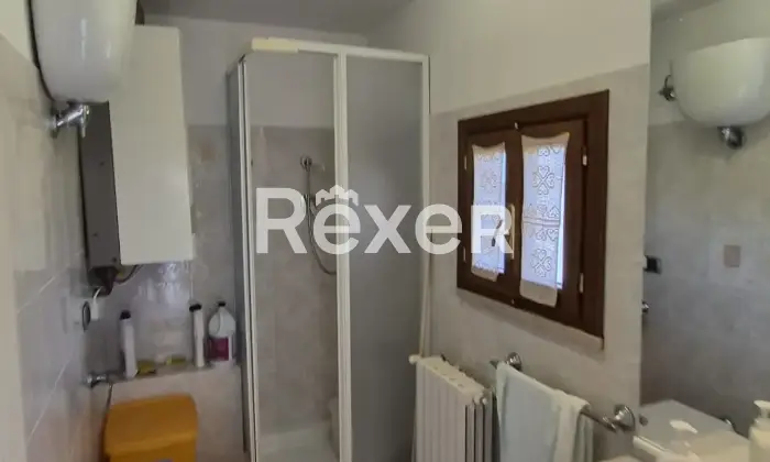 Rexer-Lucito-Vendesi-casa-indipendente-con-cantina-camino-e-legnaia-Via-Due-Porte-Lucito-CB-Altro