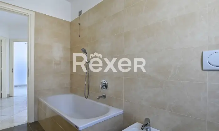 Rexer-Treviglio-TREVIGLIO-Il-calore-e-lindipendenza-di-una-raffinata-villa-singola-con-giardino-e-porticati-in-Via-San-Zeno-Altro