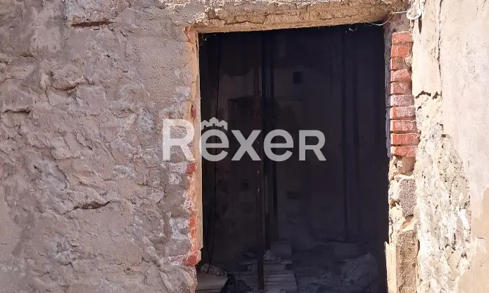 Rexer-Portoscuso-Vendesi-rustico-da-ristrutturare-nel-centro-di-Portoscuso-Piazza-Mazzini-Portoscuso-SU-Altro